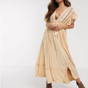 Free People Will Wait for You Midi Dress
Oversized Small Garbanzo Bean Combo